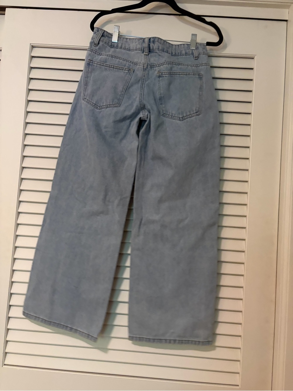 Edikted Low Rise Jeans - Picture 3 of 3